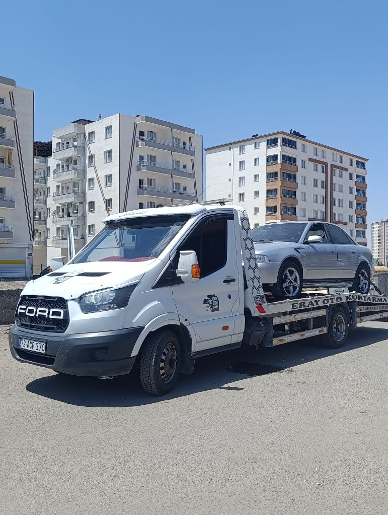 Batman’da Eray Oto Kurtarma binek araç çekici